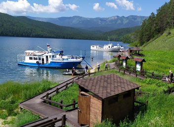 Экскурсия в Чивыркуйский залив летом